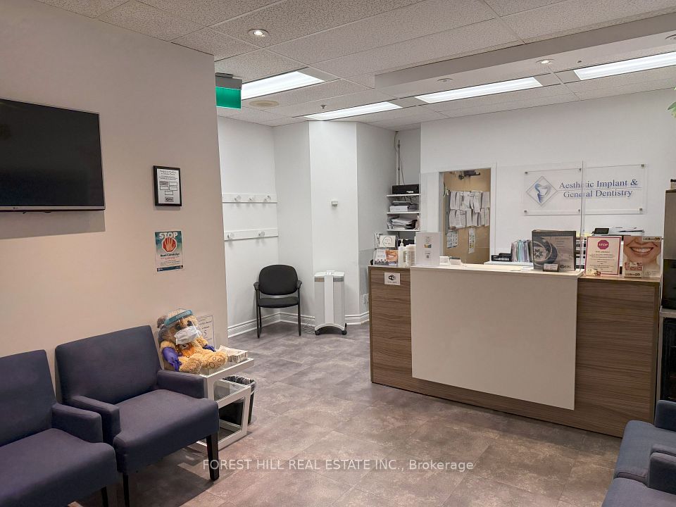5775 Yonge