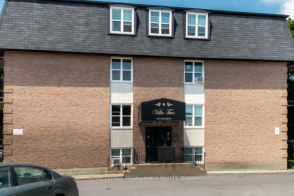 25 College Street