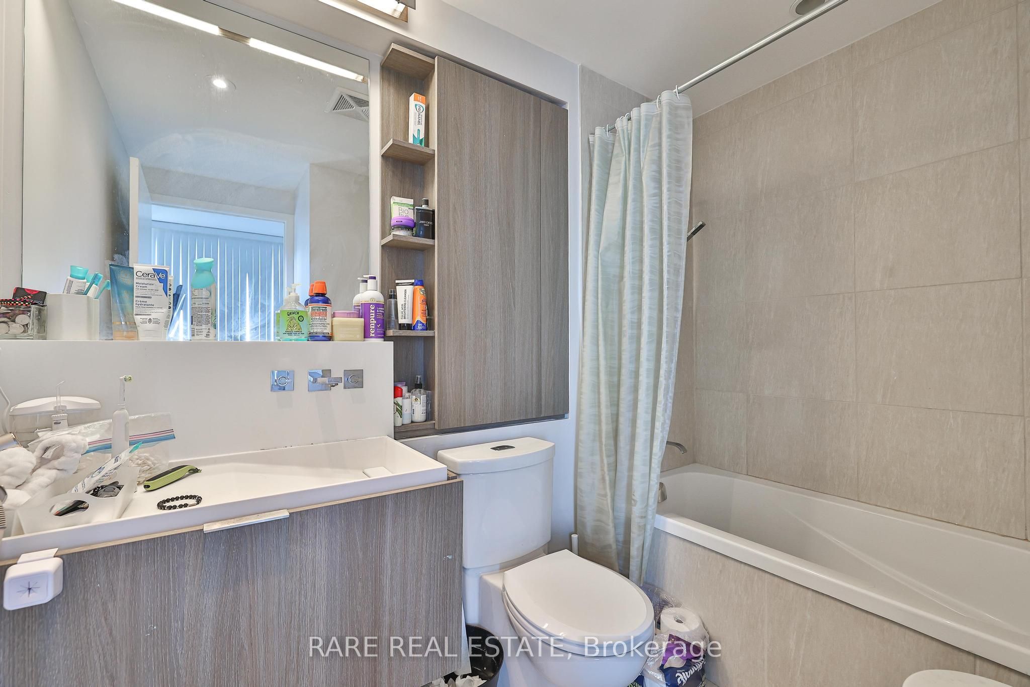 101 Charles Street E, #3210