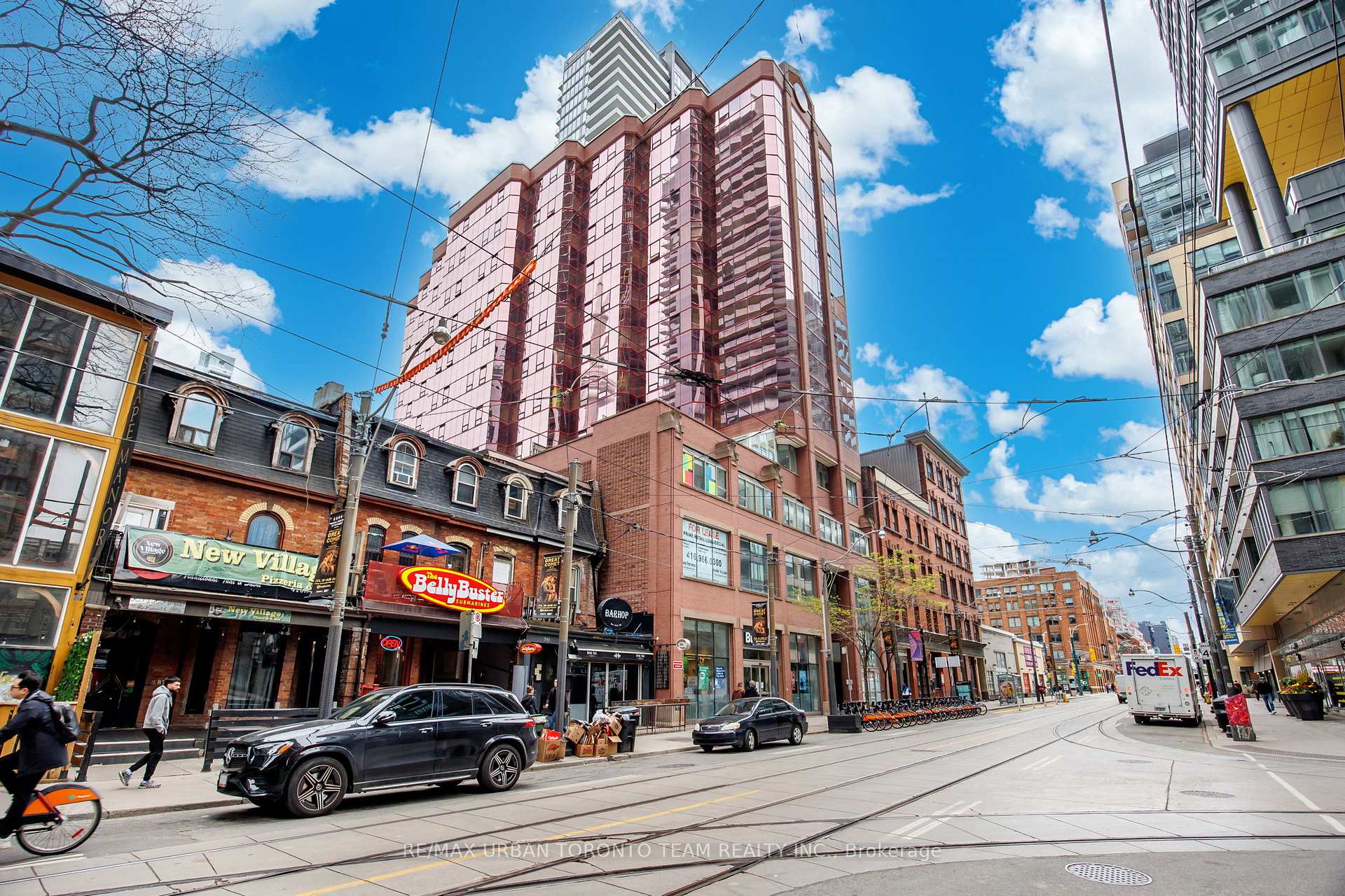 3 Bedrooms Condo at 393 King, Toronto For sale