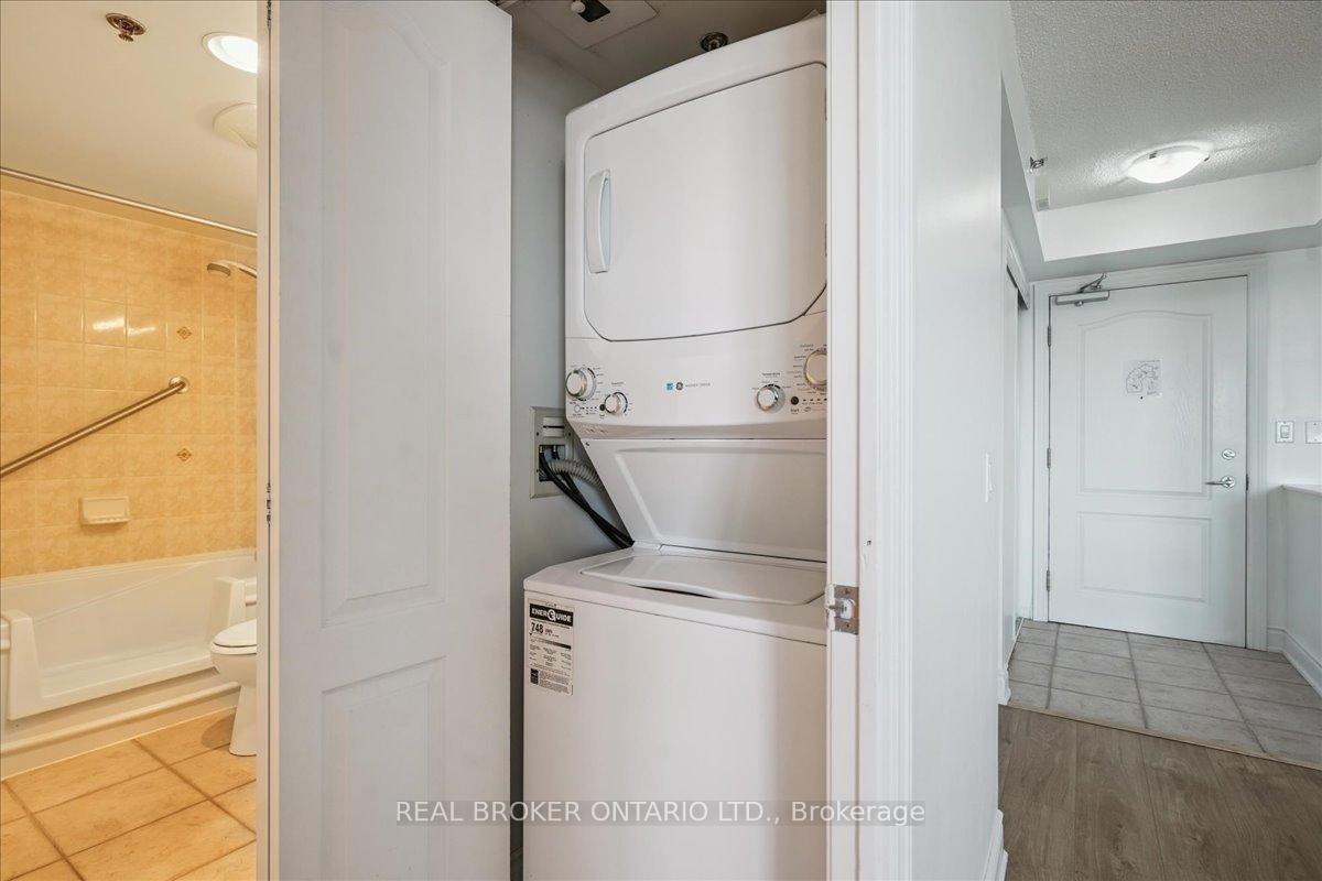 1 Bedroom Condo at 4640 Kimbermount, Mississauga For sale