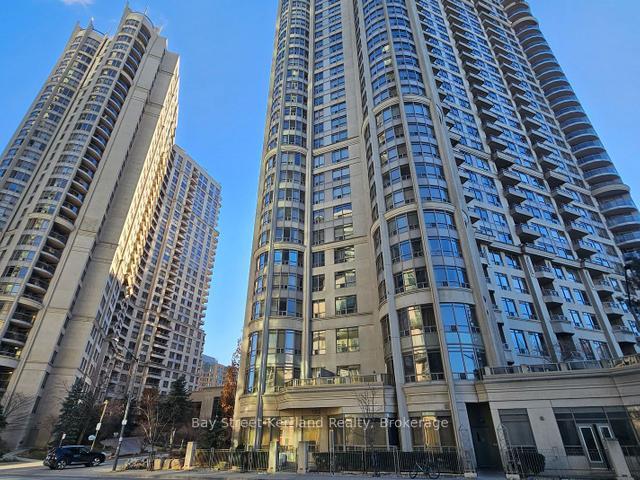2 Bedrooms Condo at 3880 Duke Of York,  Mississauga For sale