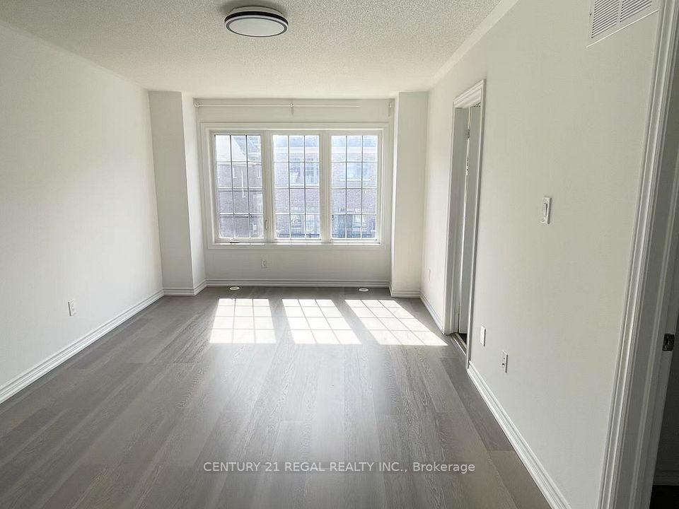 29 Rougeview Park Crescent, Markham, ON L6E 0S7