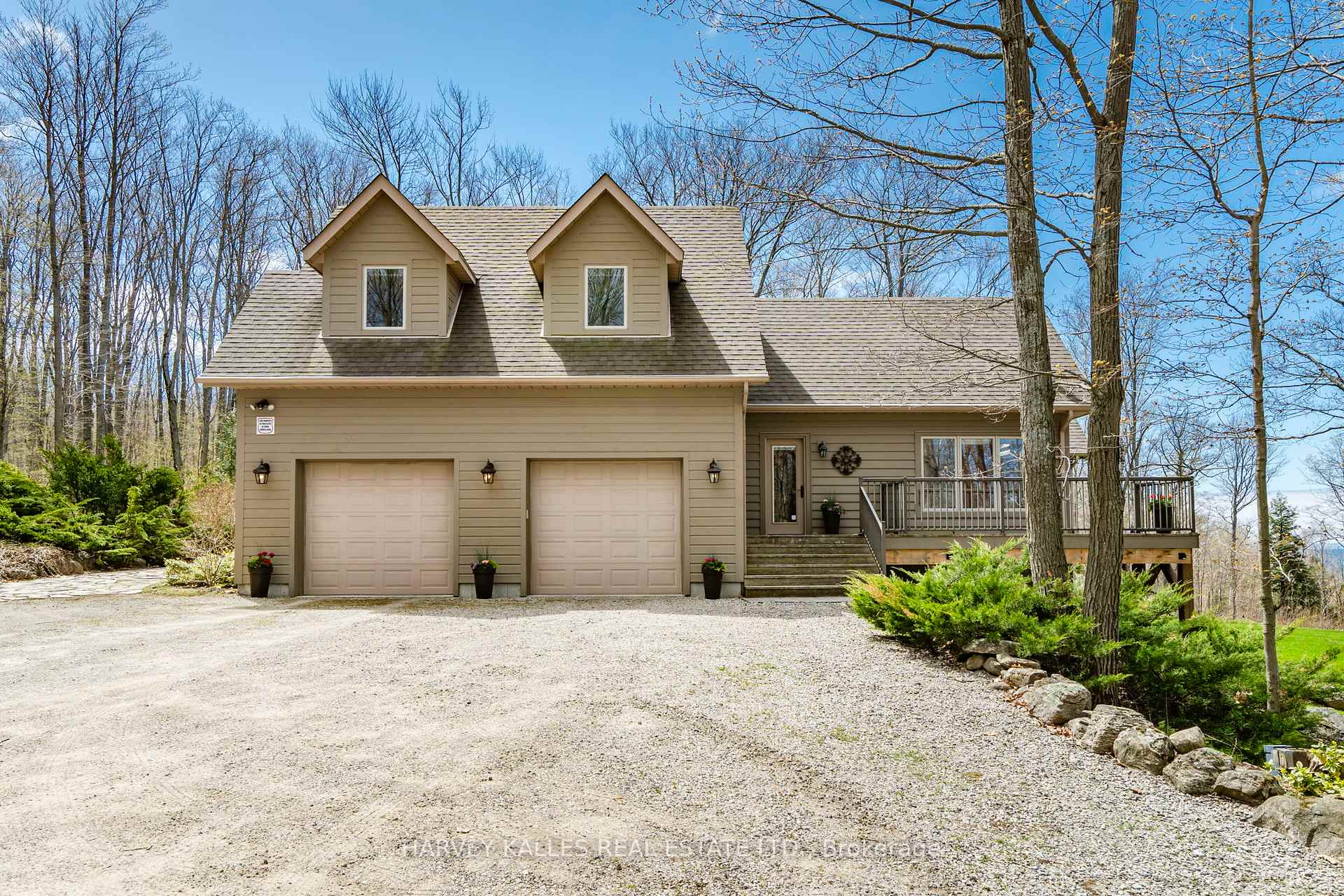 20 Nippissing Ridge Road