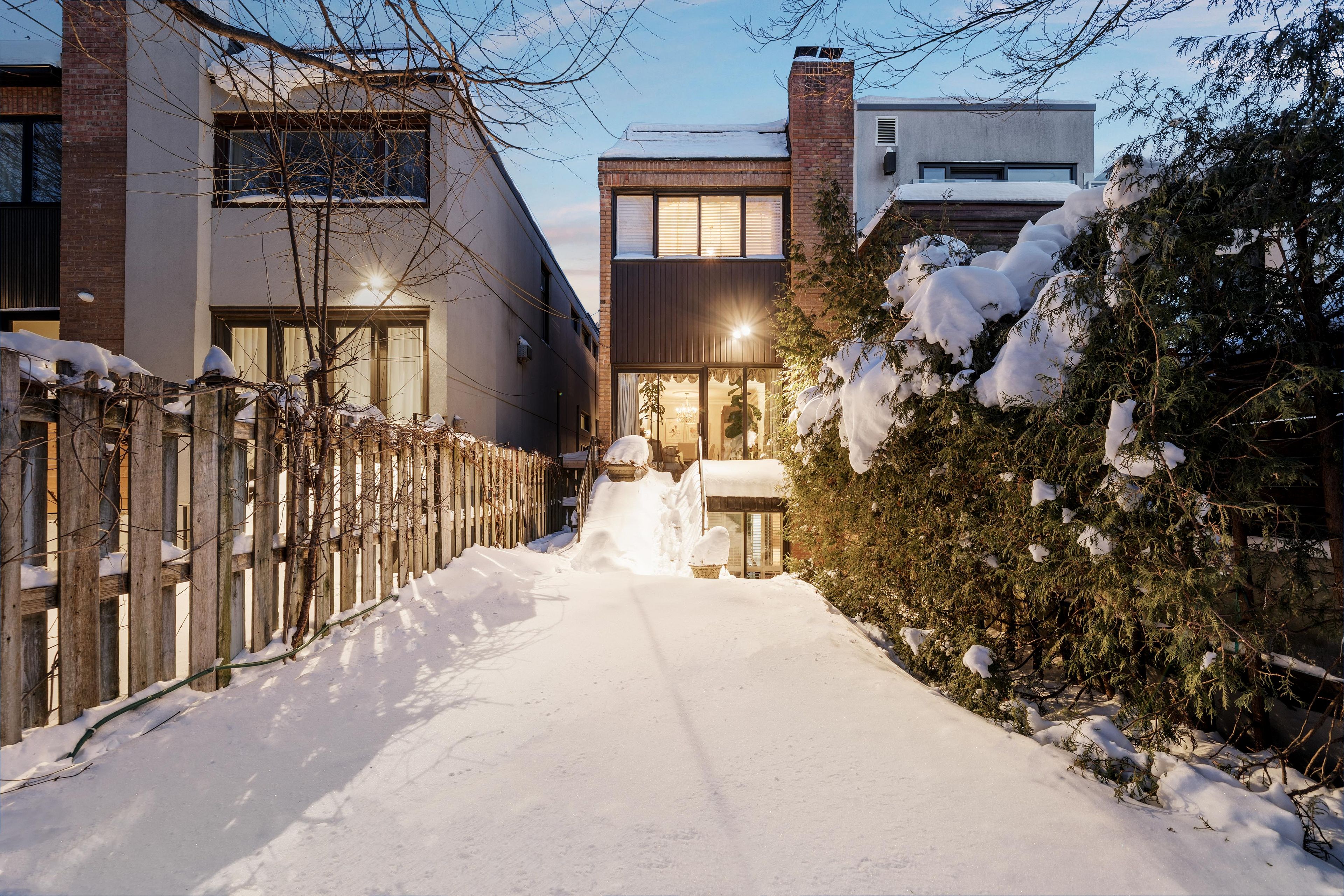 46 Clarendon Avenue