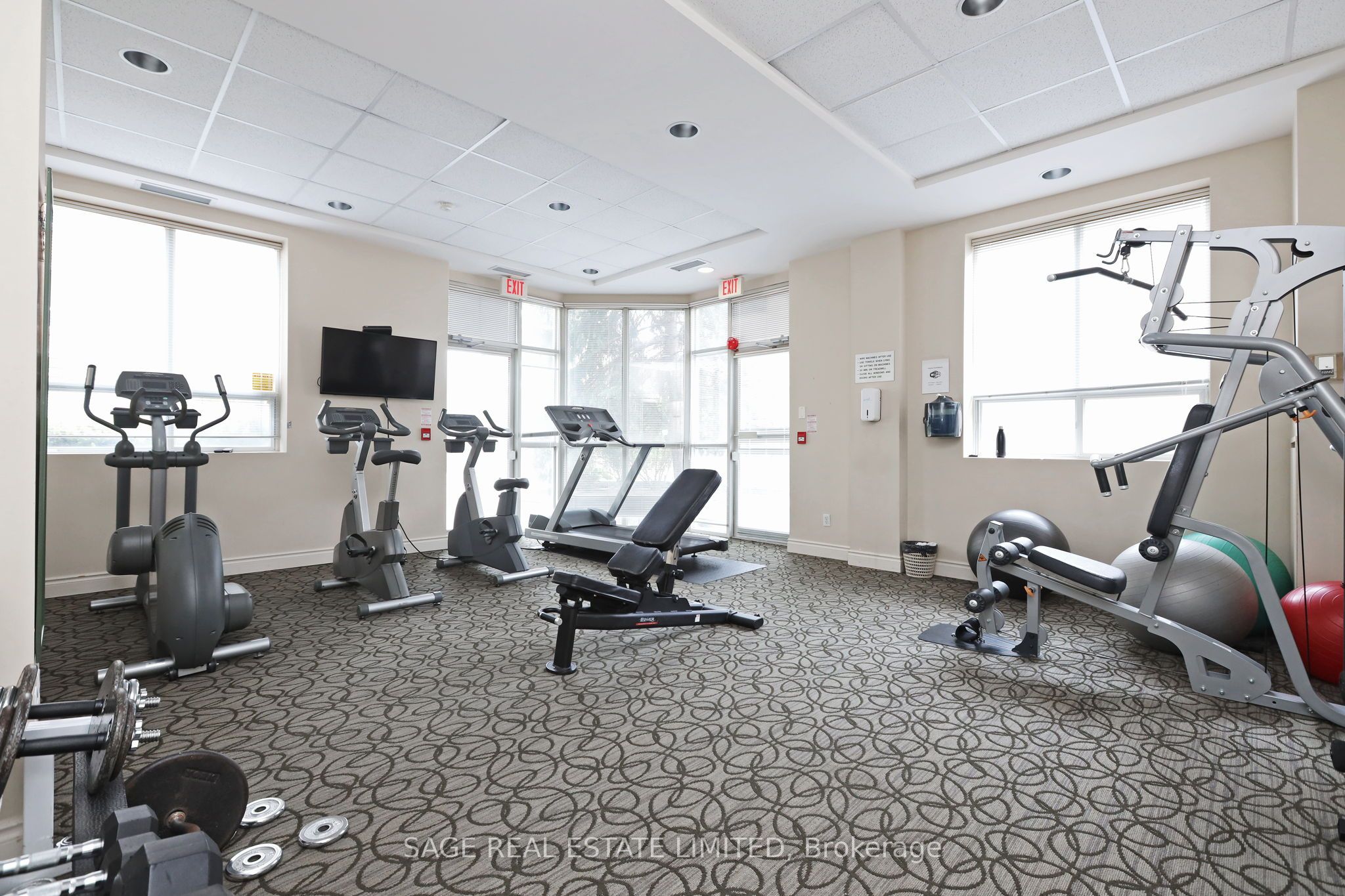 55 Lorindale Avenue, #105