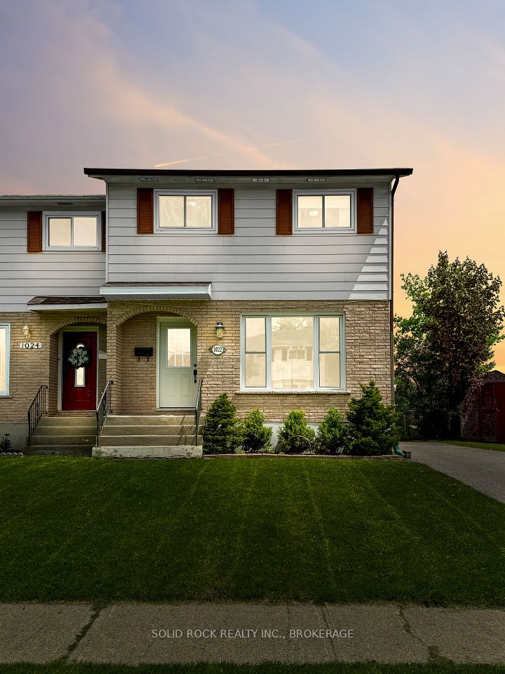 1022 Sprucewood