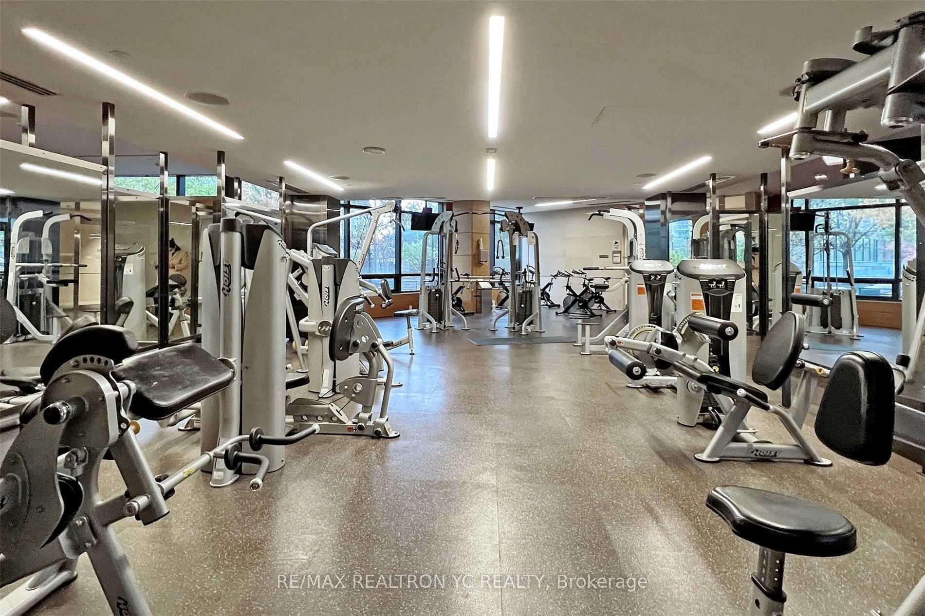 4 Bedrooms Condo at 2 Anndale, Toronto For sale