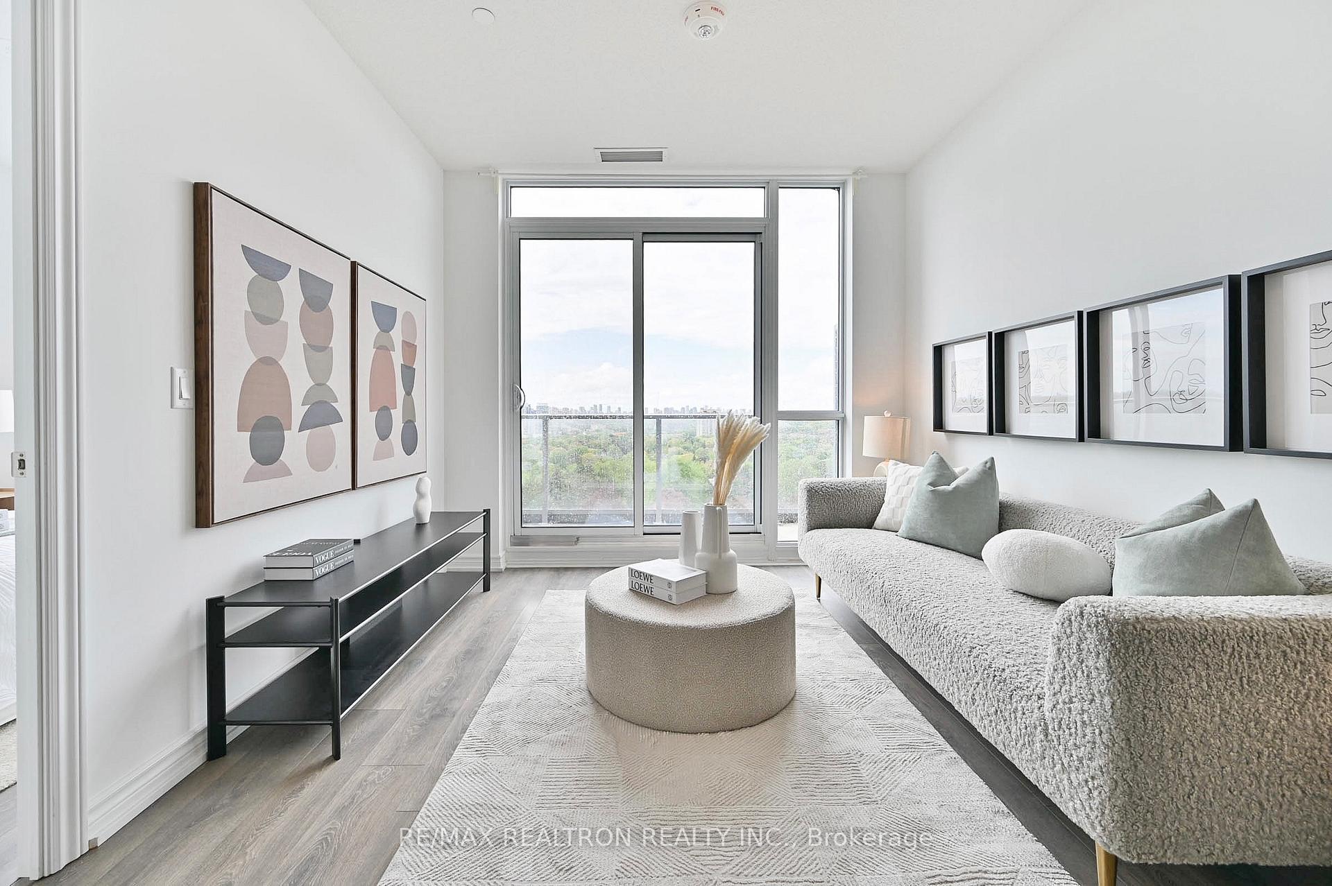2 Bedrooms Condo at 36 Forest Manor, Toronto For sale
