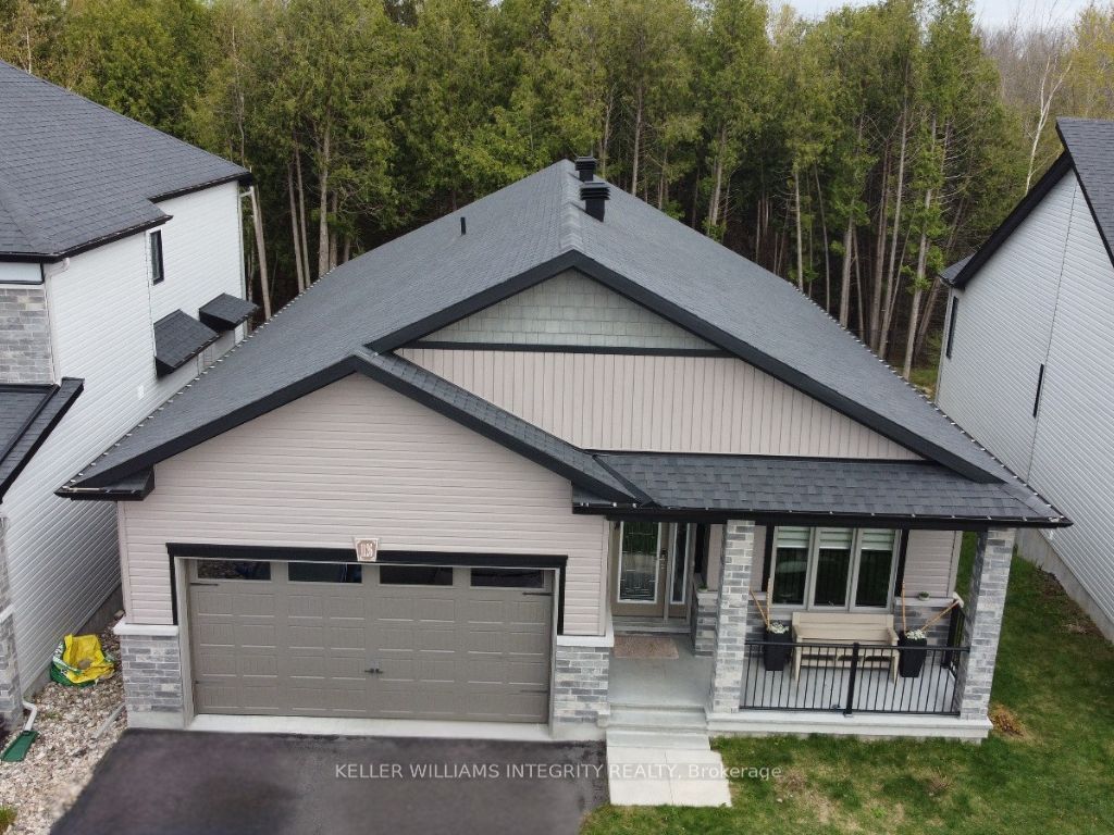 1126 Beckett Crescent