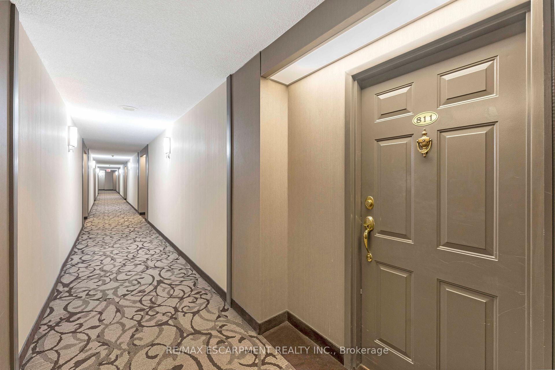 3 Bedrooms Condo at 65 Scadding, Toronto For sale