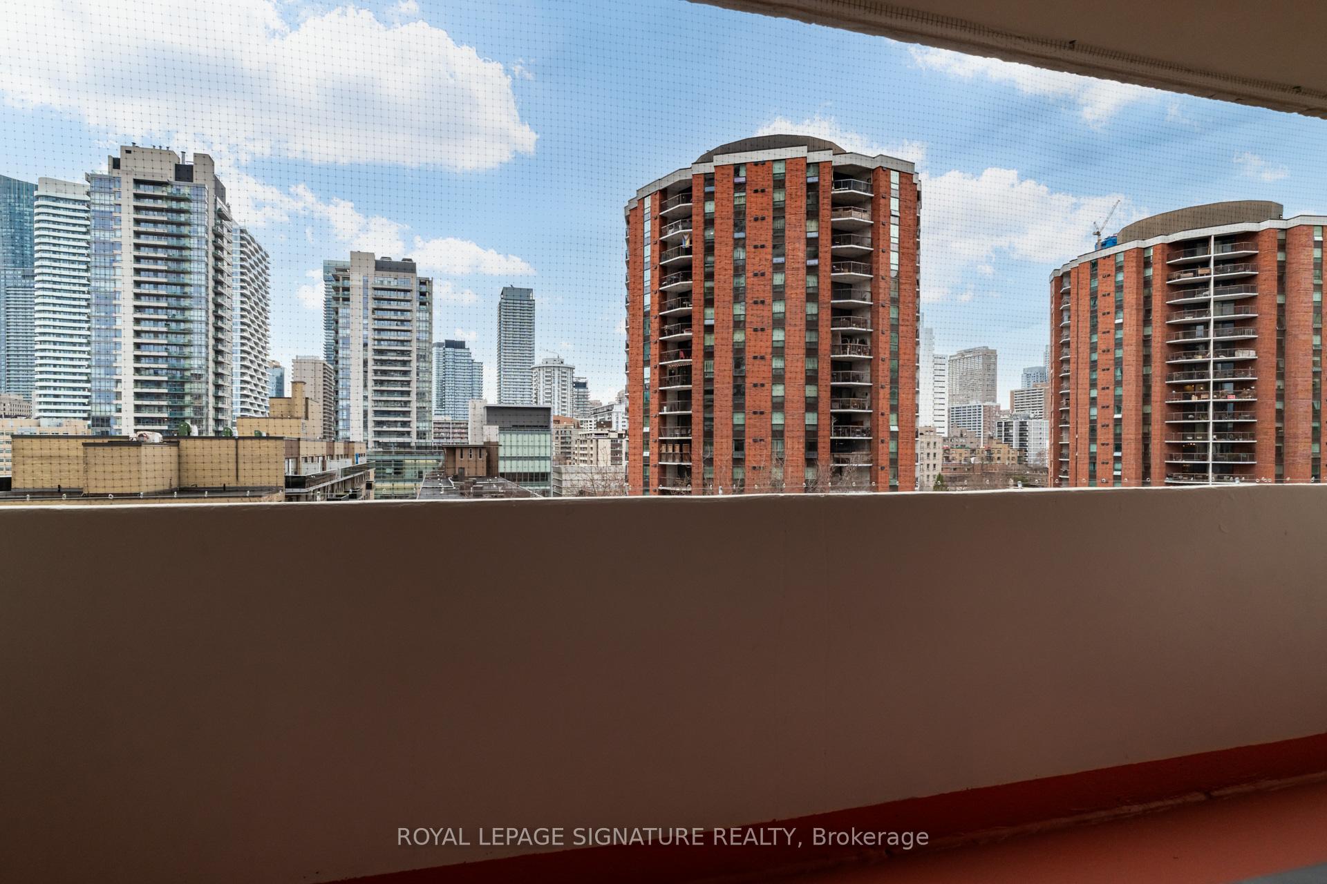 Condo at 40 Homewood, Toronto For sale