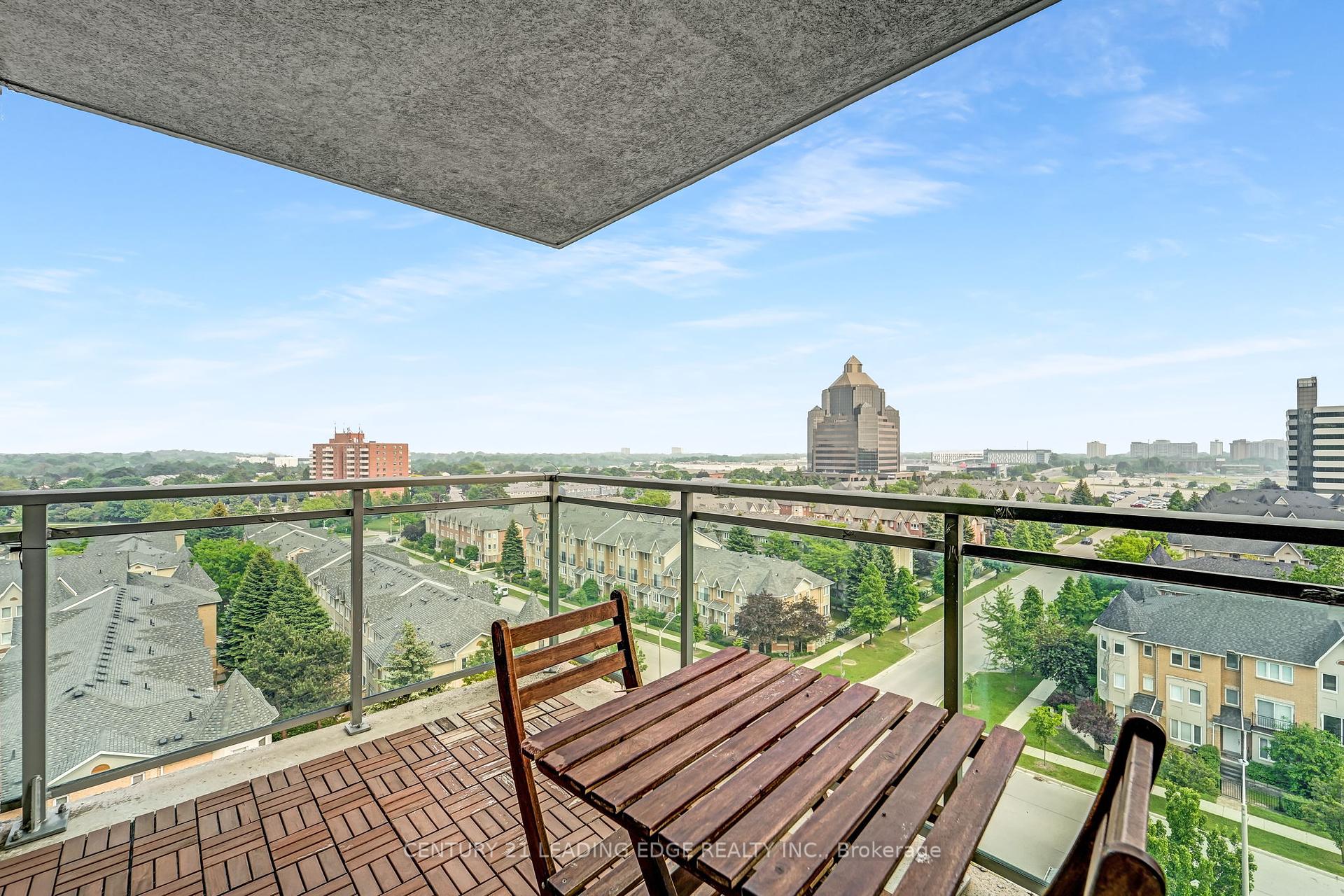 2 Bedrooms Condo at 8 Rosebank, Toronto For sale