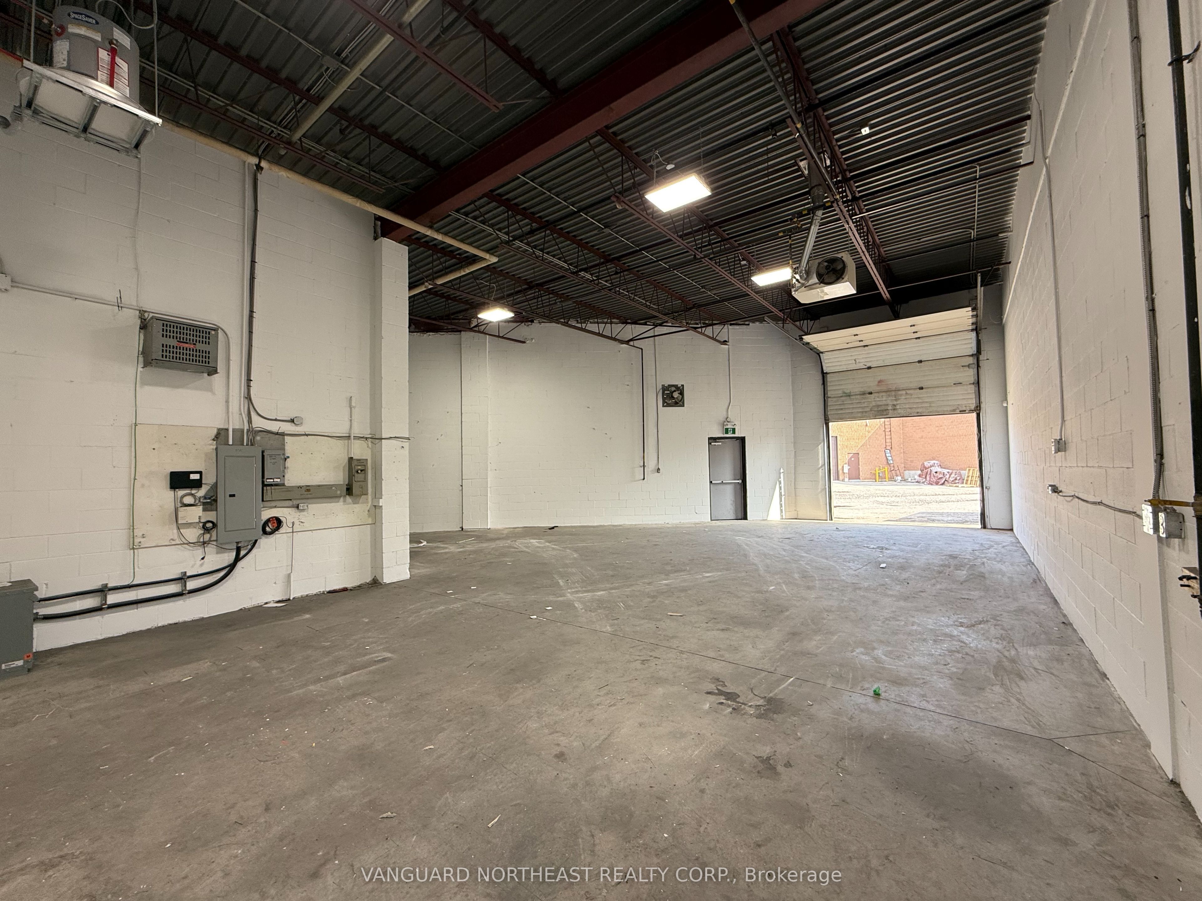 589 Middlefield Road, #15