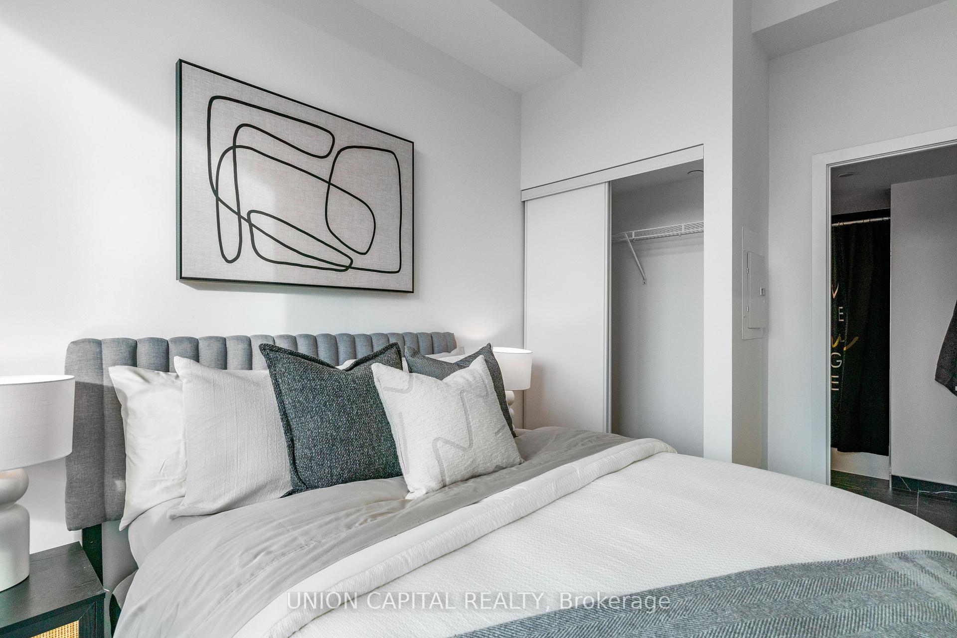 2 Bedrooms Condo at 1100 Sheppard, Toronto For sale