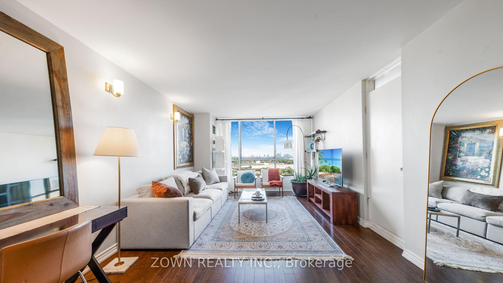 4 Bedrooms Condo at 10 Martha Eaton, Toronto For sale