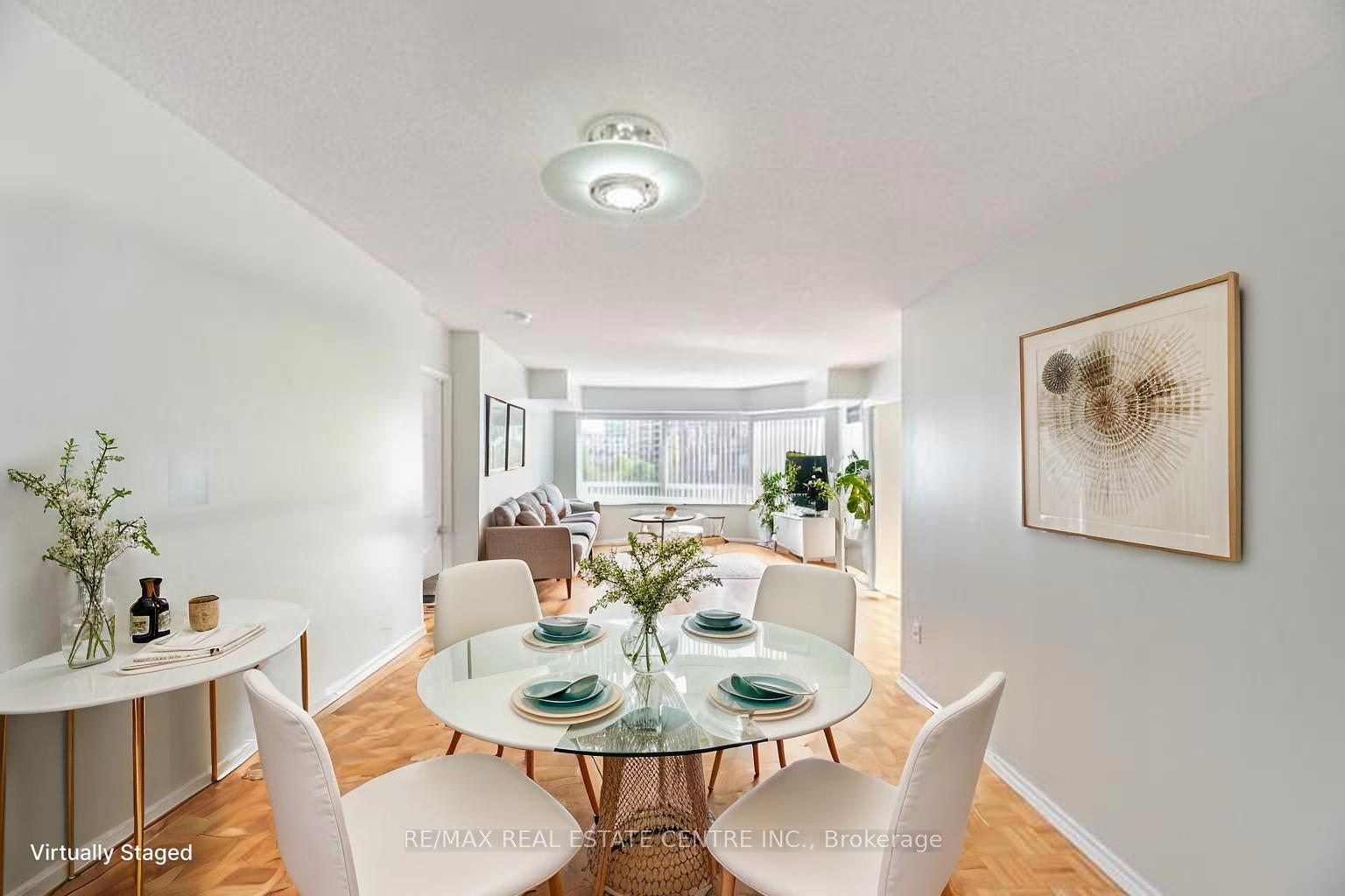 3 Bedrooms Condo at 335 Webb, Mississauga For sale