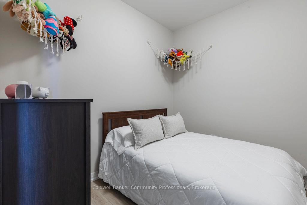 #208 – 120 Springvalley Crescent, Hamilton, ON L9C 0G2