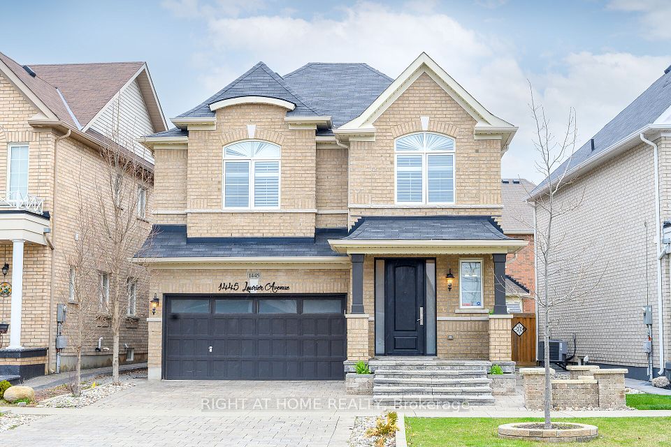 1445 Laurier