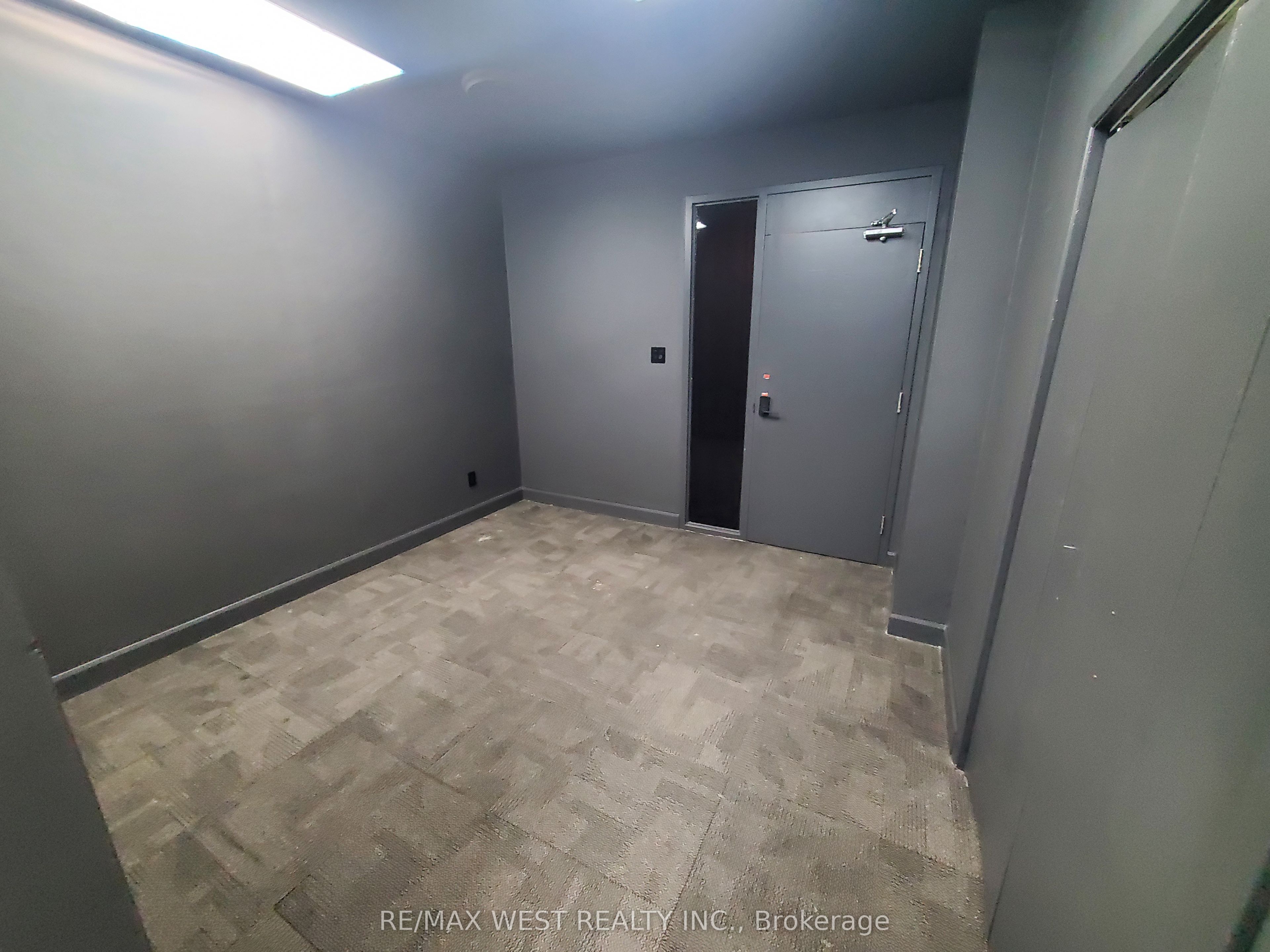 #202 - 1575 Lawrence Avenue, Toronto, ON M6L 1C3