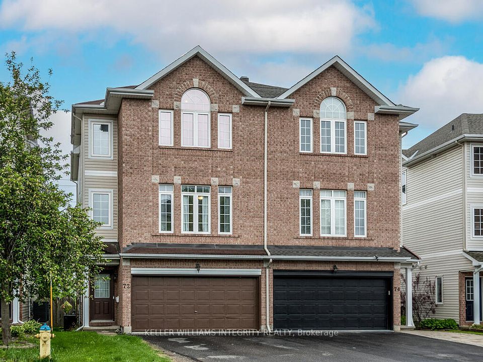72 Castle Glen