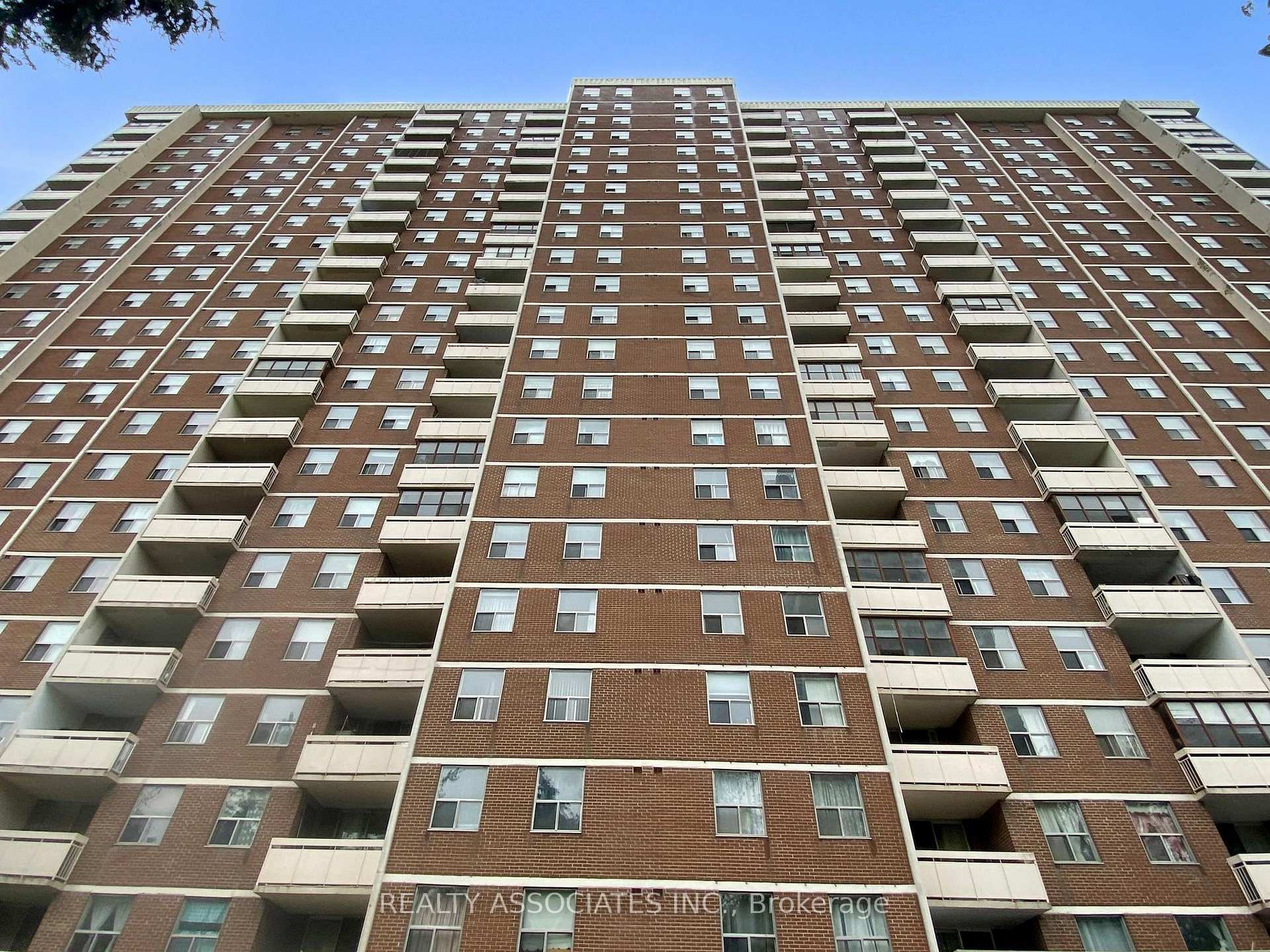 3 Bedrooms Condo at 205 Hilda, Toronto For sale
