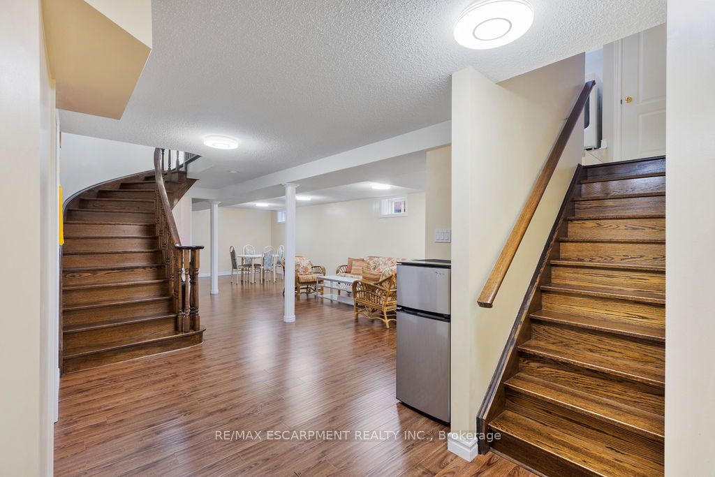 5100 Fallingbrook Drive