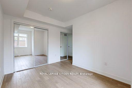 3 Bedrooms Condo at 1062 Douglas Mccurdy Comm, Mississauga For sale