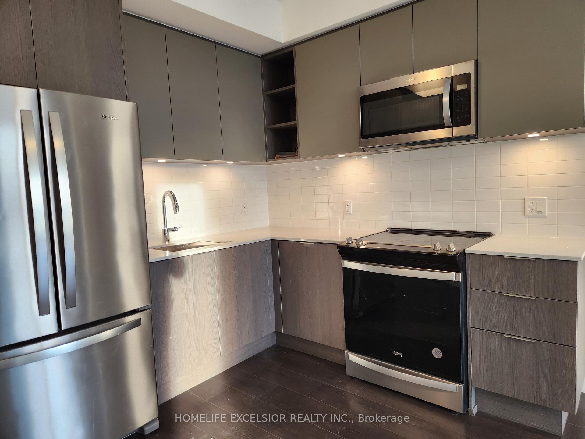 2 Bedrooms Condo at 50 Dunfield, Toronto For sale