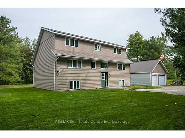 28 Pinegrove
