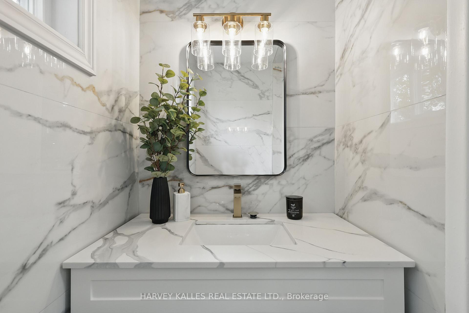 1 Vanity Court