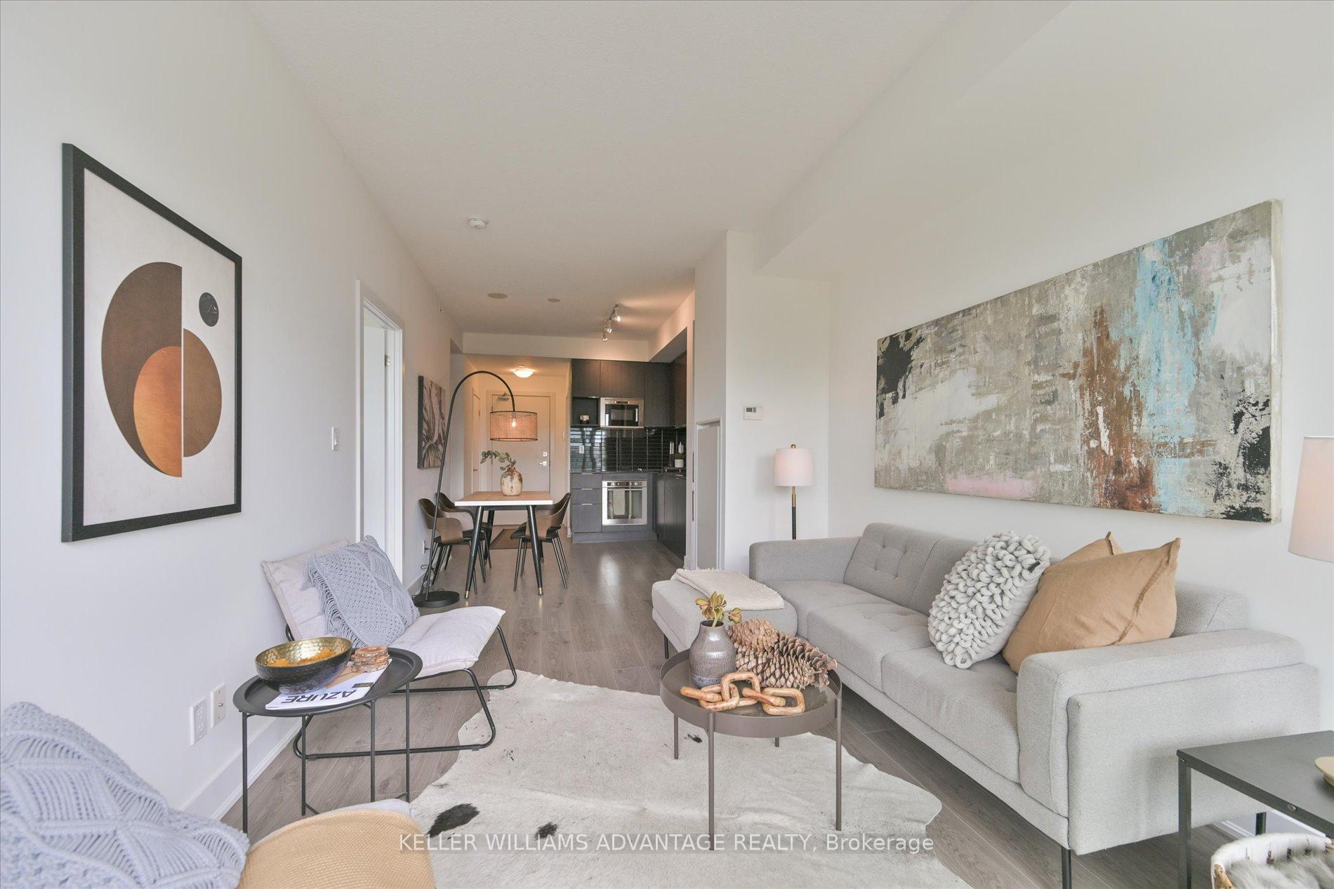 2 Bedrooms Condo at 99 The Donway, Toronto For sale