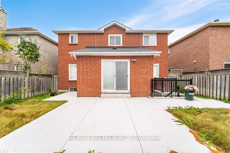 https://trreb-image.ampre.ca/SHPdbj3amxo6uqNzte04Z3uiDPTBdtI6im3fl3jckJ0/rs:fit:960:960/wm:.5:so:0:50:.4/wmsh:10/wmt:PHNwYW4gZm9yZWdyb3VuZD0nd2hpdGUnIGZvbnQ9JzY4Jz5SRS9NQVggUFJFTUlFUiBJTkMuLCBCcm9rZXJhZ2U8L3NwYW4-/L3RycmViL2xpc3RpbmdzLzMzLzg0LzcyLzc2L3AvMmI3NTVmNjktMjUxZC00ZDcxLWIyNWQtNDExNDAyYTY1ZWU2LmpwZw.jpg