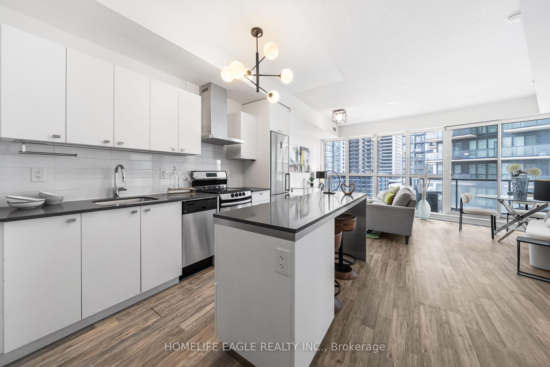 2 Bedrooms Condo at 51 East Liberty, Toronto For sale