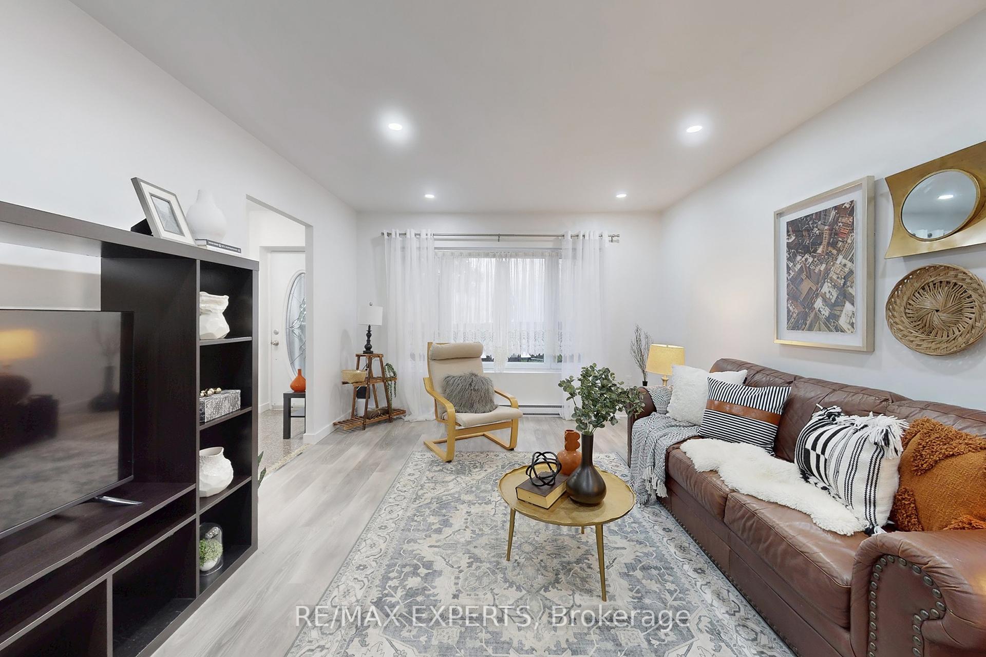 3 Bedrooms Condo at 66 Scarborough Golf Club, Toronto For sale