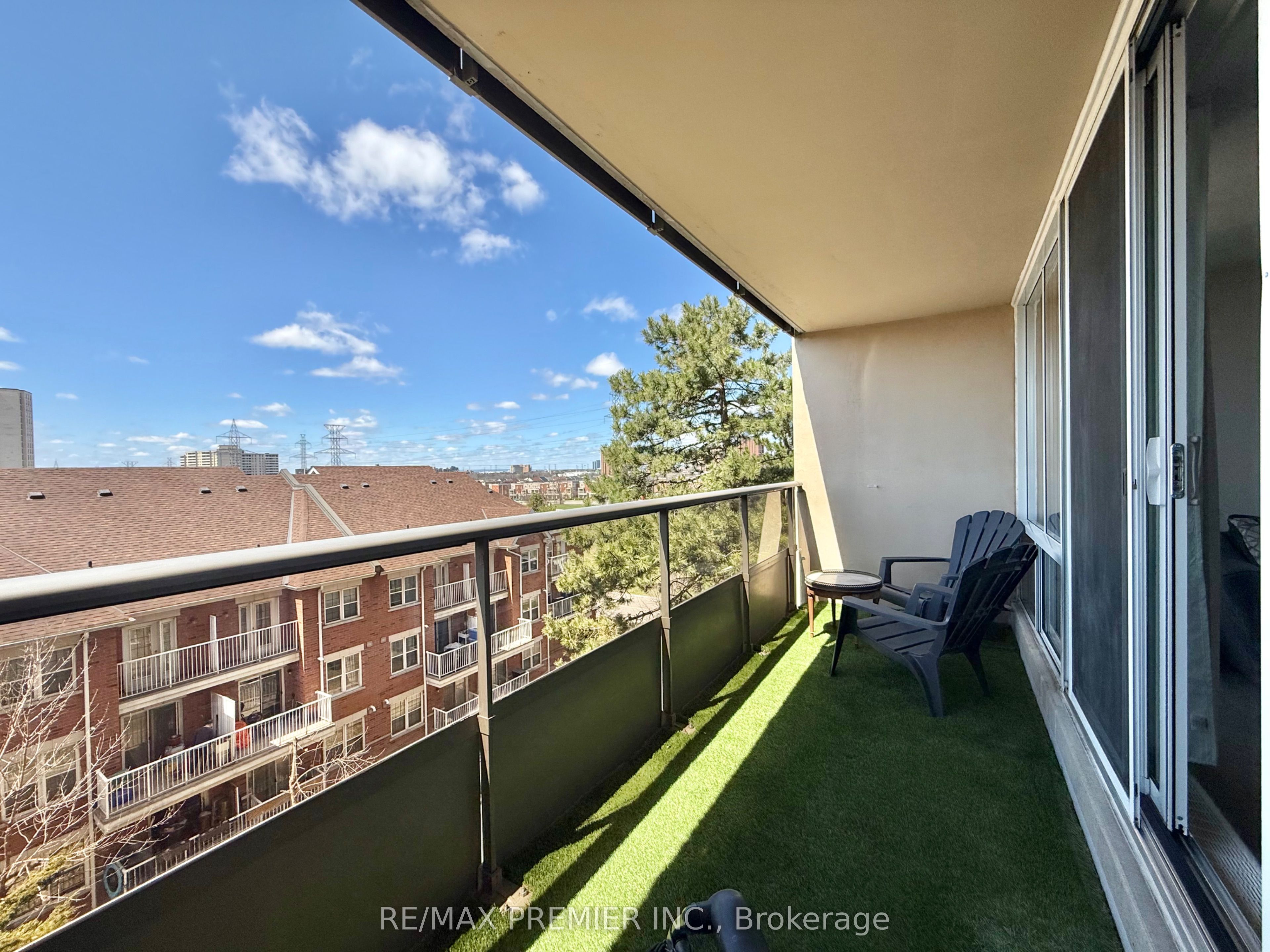 31 Four Winds Drive, #502