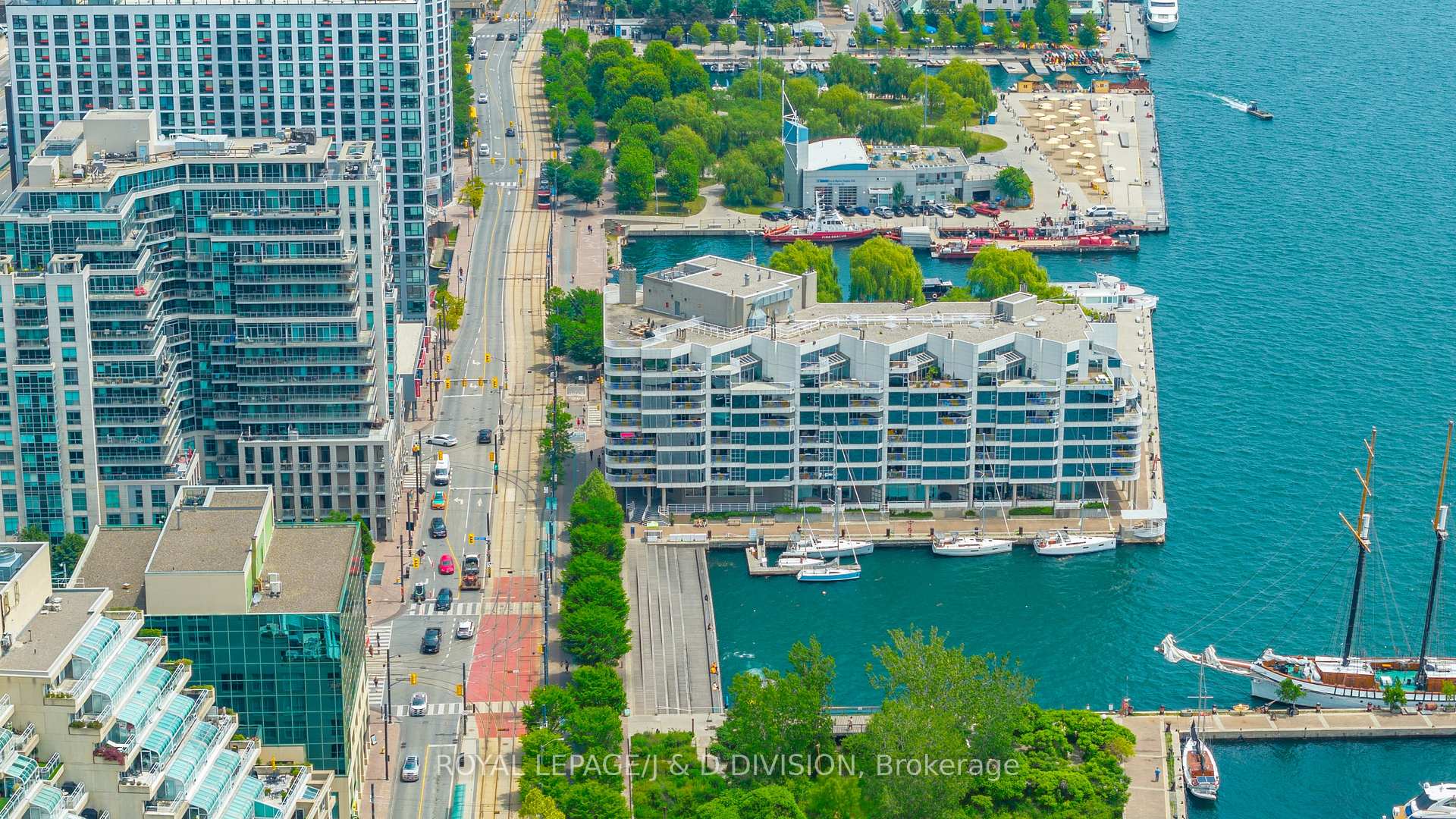 2 Bedrooms Condo at 401 Queens, Toronto For sale