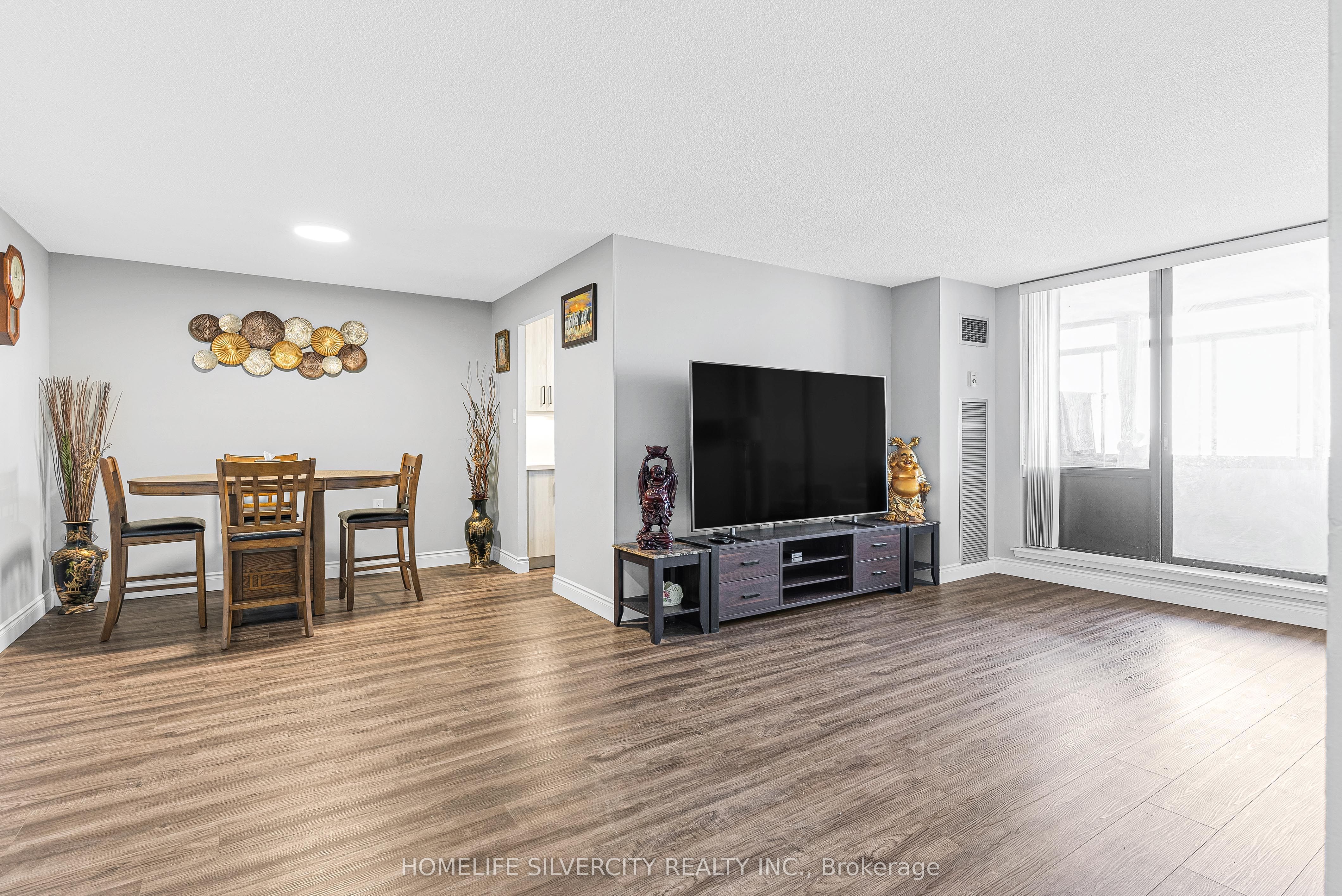 18 Knightsbridge Road, #2303
