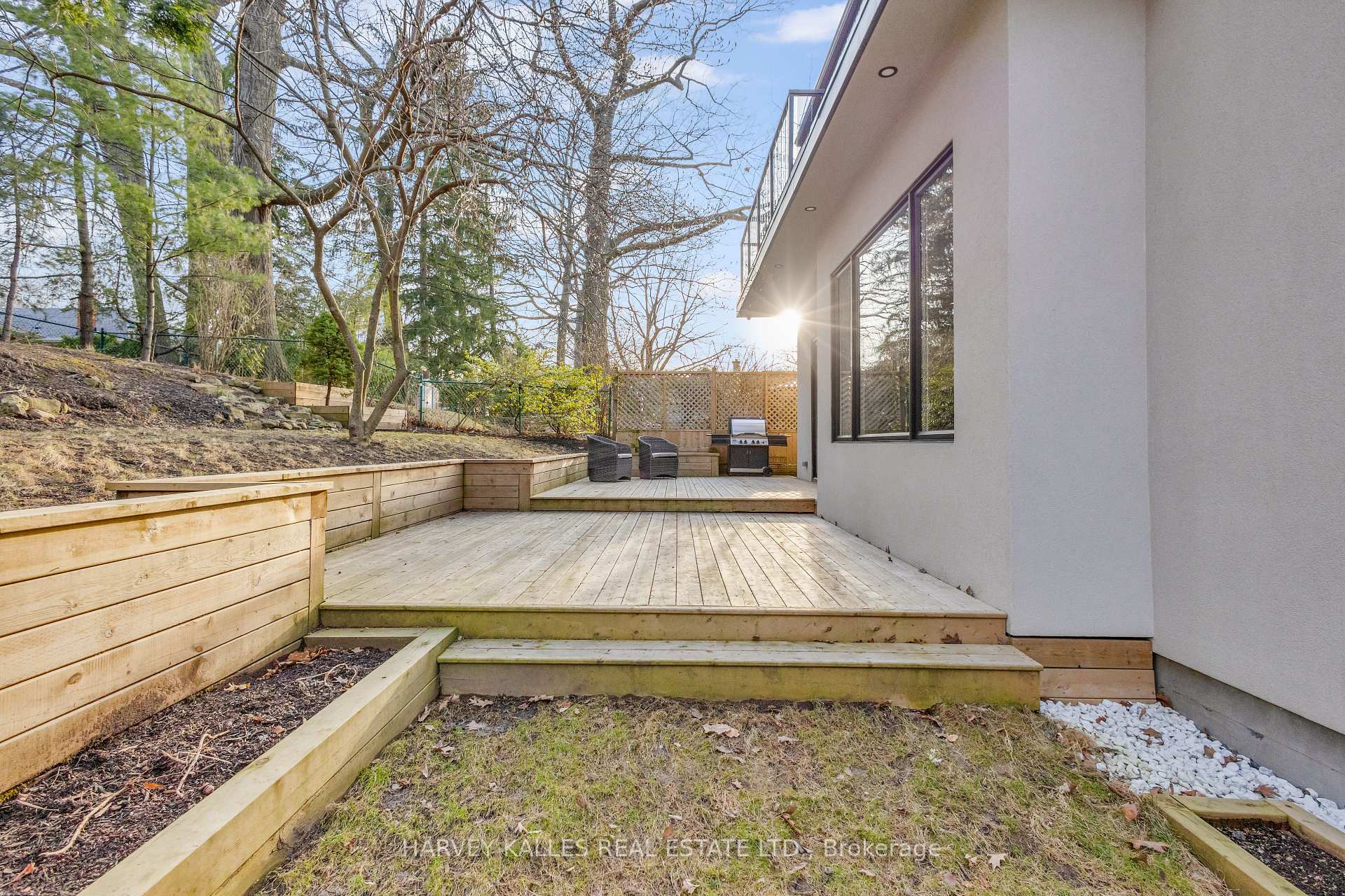 29 Leland Avenue