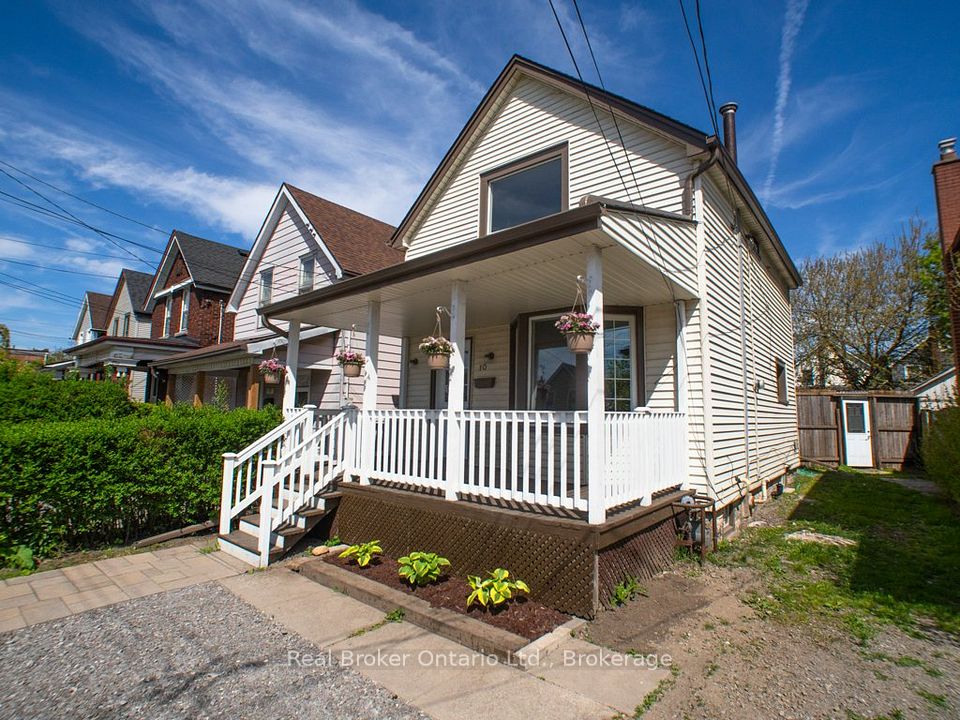 10 Albemarle Street, Hamilton, ON L8L 7G3