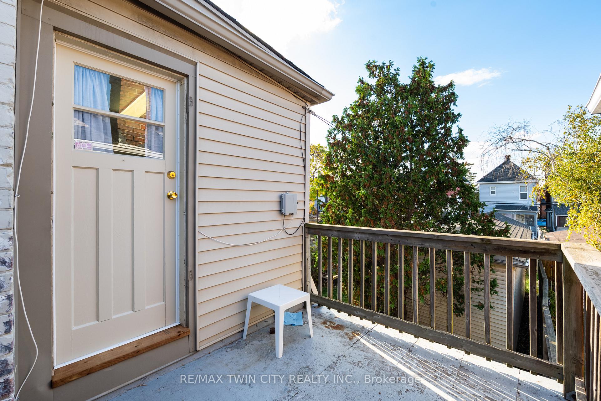 4 Bedrooms Other at 45 East Bend, Hamilton For sale
