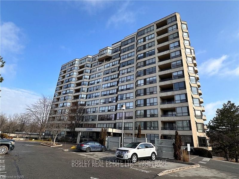 #PH2 - 3 Towering Heights Boulevard, St. Catharines, ON L2T 4A4