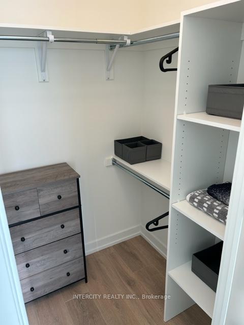 1 Bedroom Condo at 345 Wheat Boom, Oakville For sale