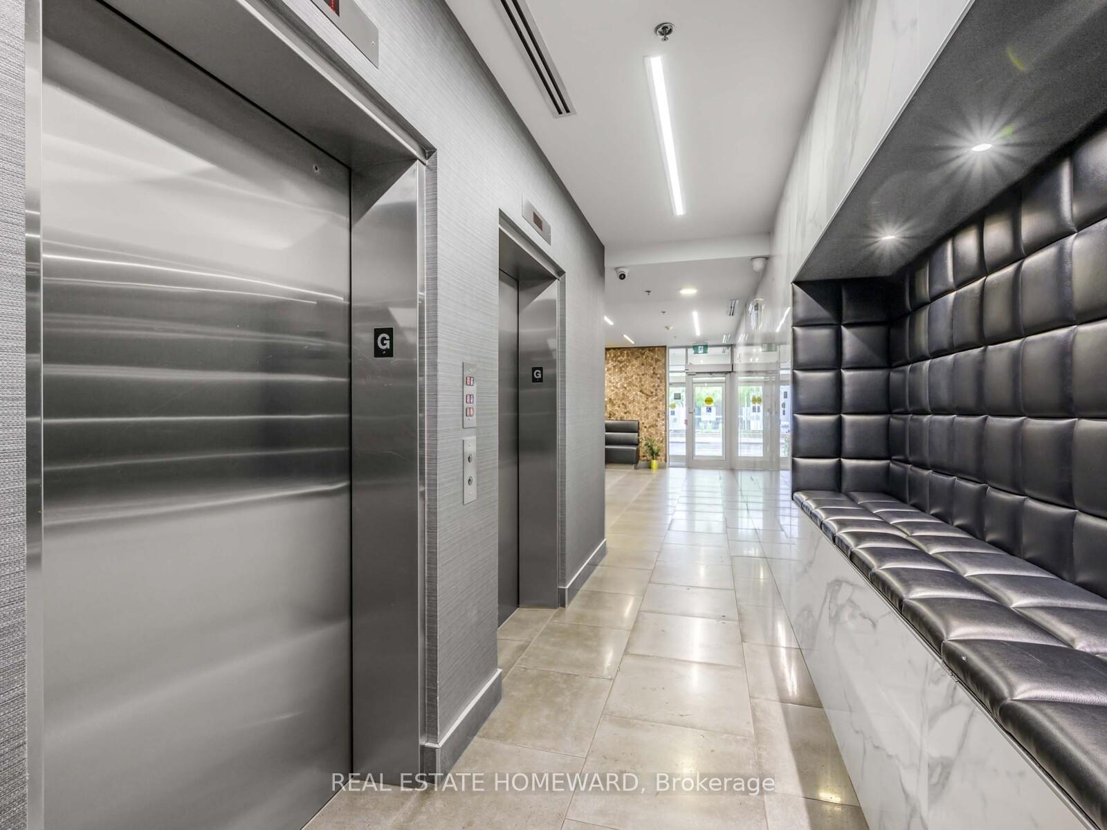 2 Bedrooms Condo at 38 Niagara, Toronto For sale