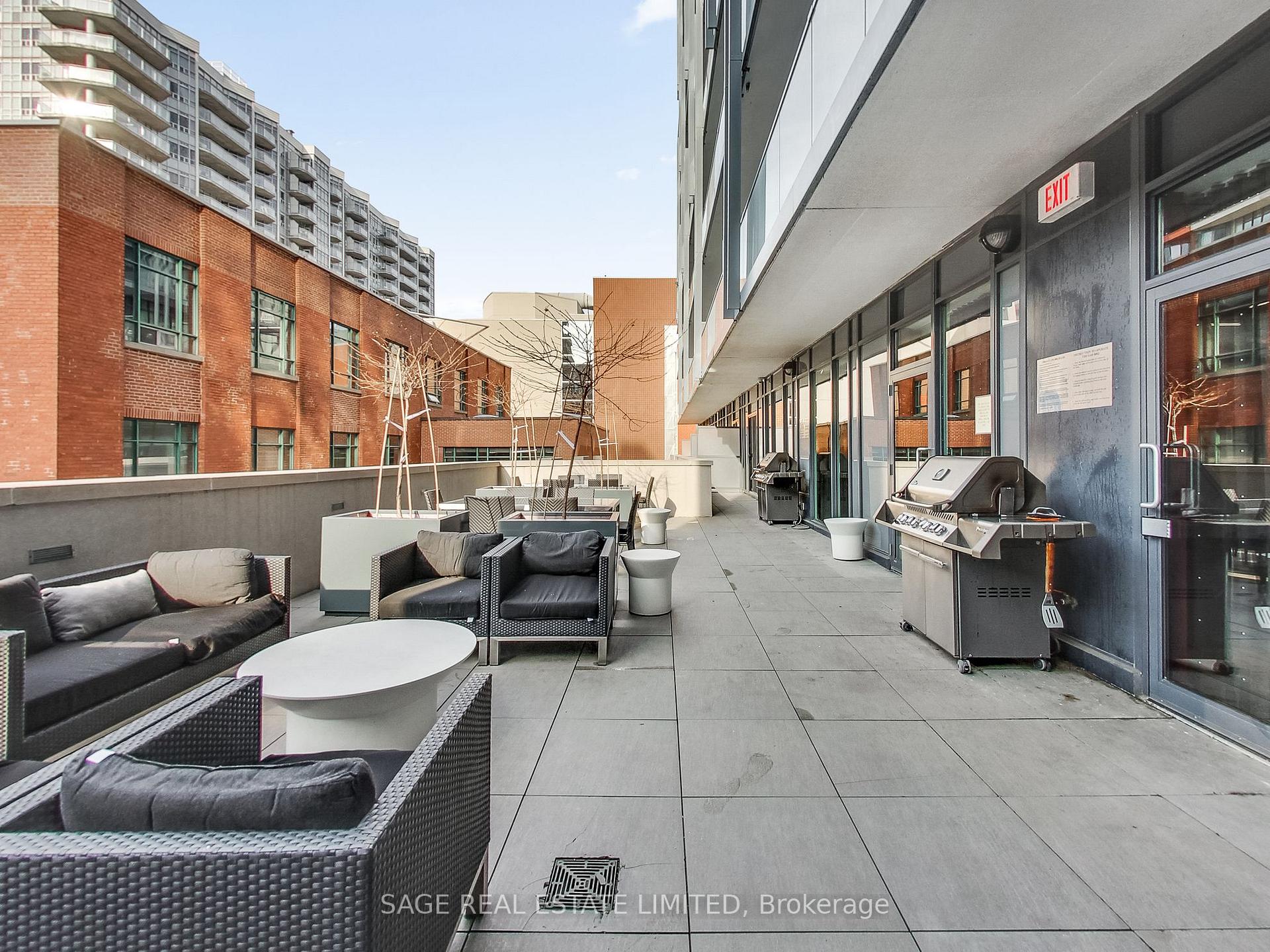 2 Bedrooms Condo at 105 George, Toronto For sale