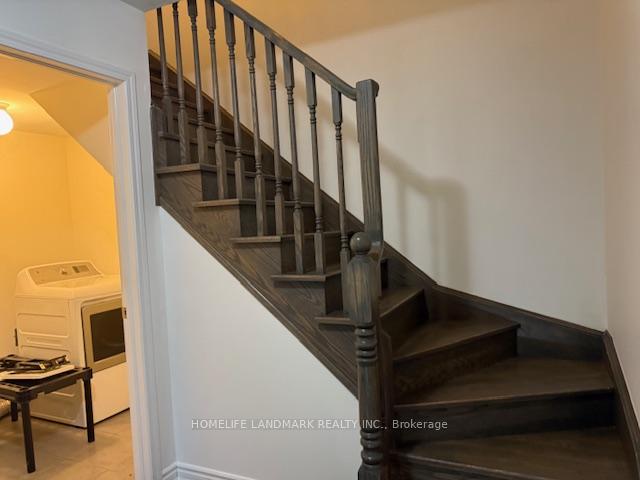 3 Bedrooms Condo at 15 Heron Park, Toronto For sale