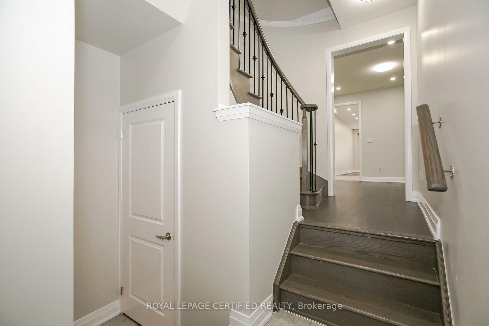 32 Dalbeattie Drive
