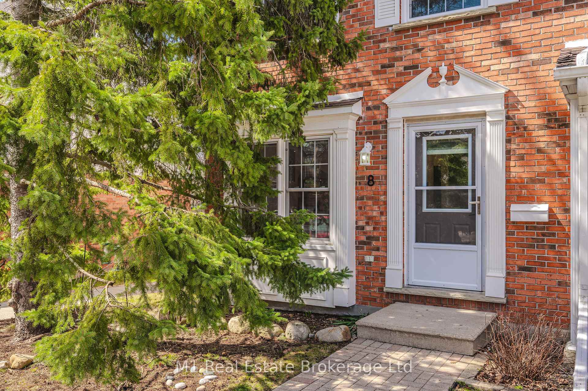 #8 - 129 VICTORIA Road, Guelph, ON N1E 6V3 #8