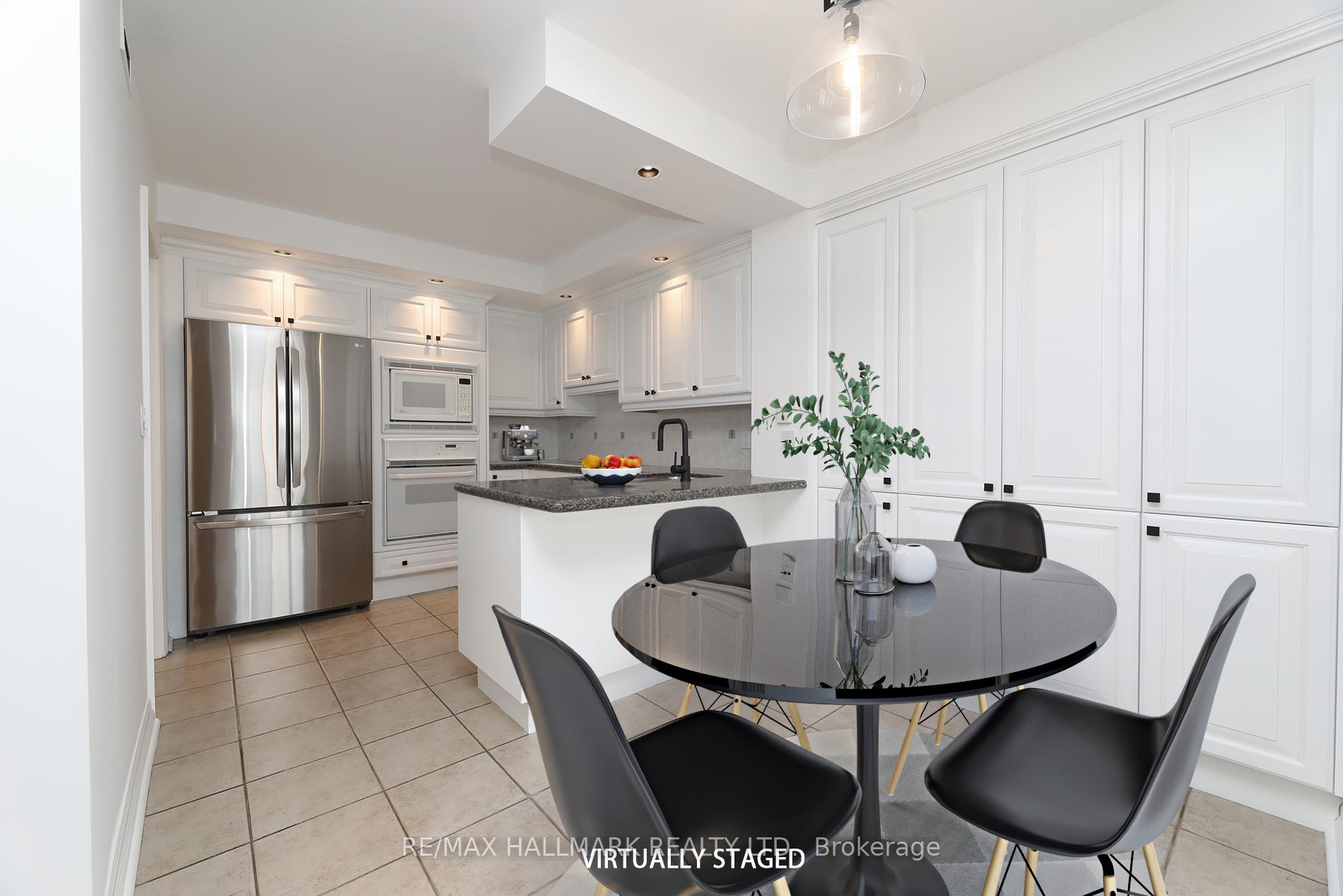 2 Bedrooms Condo at 2727 Yonge, Toronto For sale