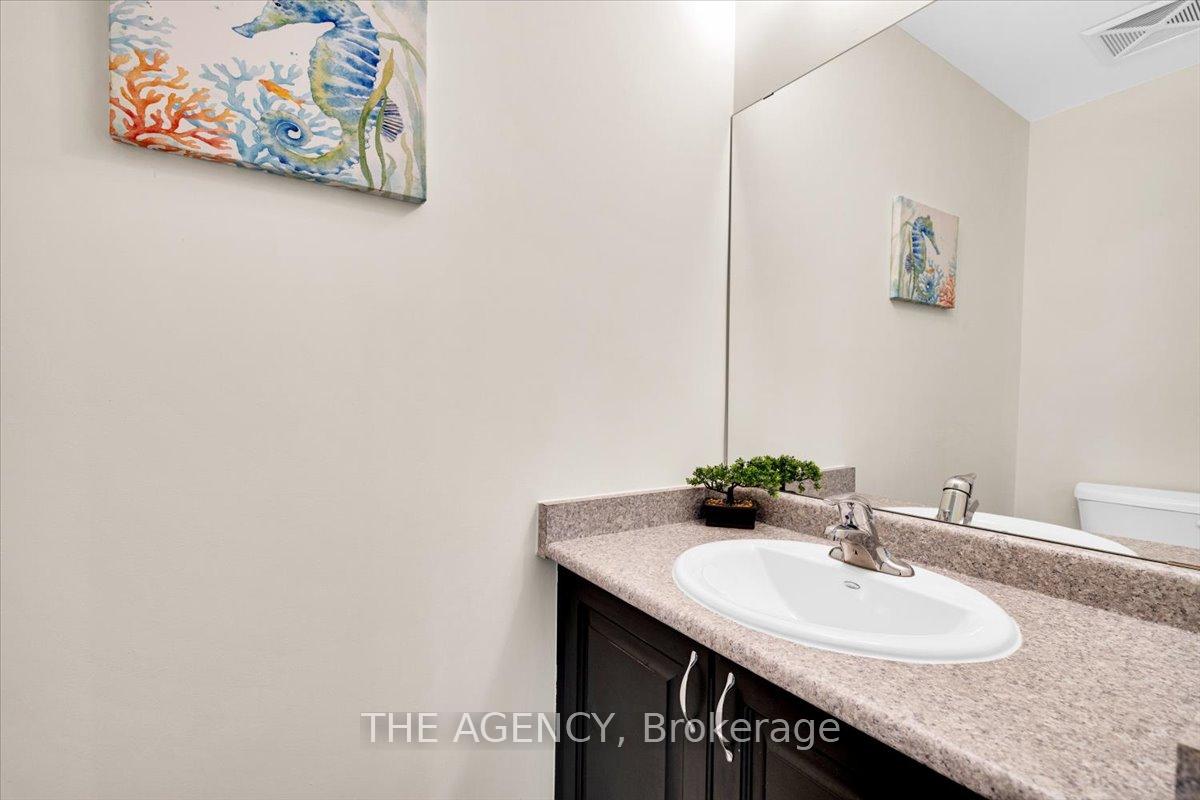 2 Bedrooms Condo at 7 Forbes, Toronto For sale